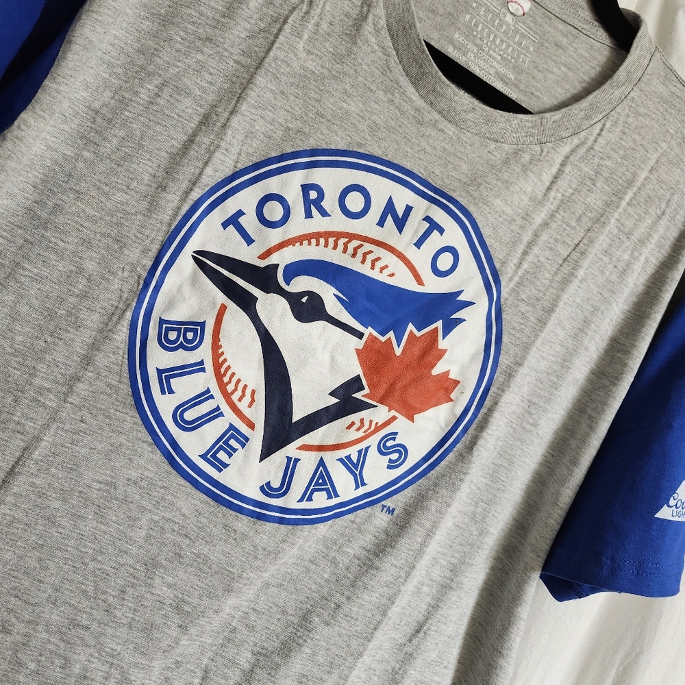 Brand New MLB Toronto Blue Jays. Size Large. Firm On Price!! - Picture 2 of 9